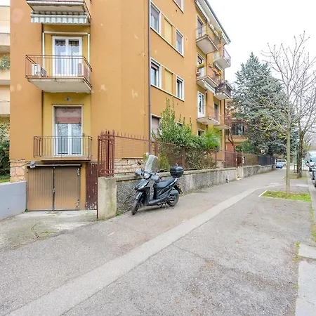 Harmony - Hot Tub & Garage Appartement