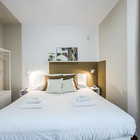 Harmony - Hot Tub & Garage Apartment *